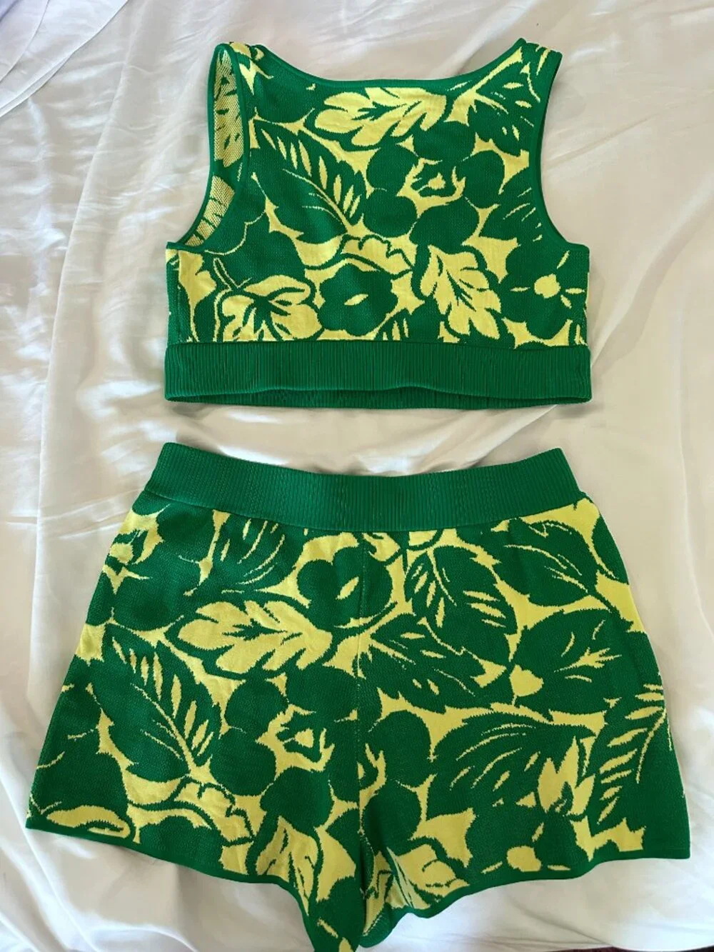 Kate Spade Tropical Foliage Knit 2-Piece Crop Top & Shorts Set - Medium